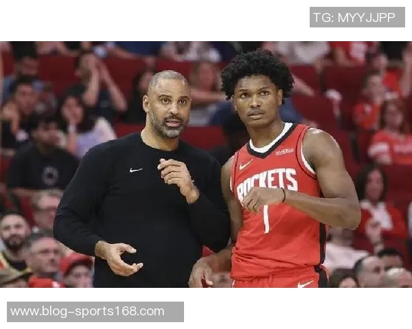 太阳主帅谈防守挑战强调火箭队空切与进攻篮板能力出色 太阳主帅谈防守挑战强调火箭队空切与进攻篮板能力出色