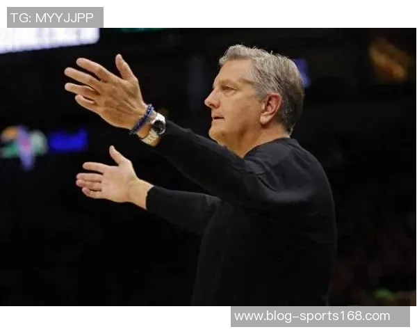 芬奇谈球队表现：对手速度被过于尊重持球压迫需加强